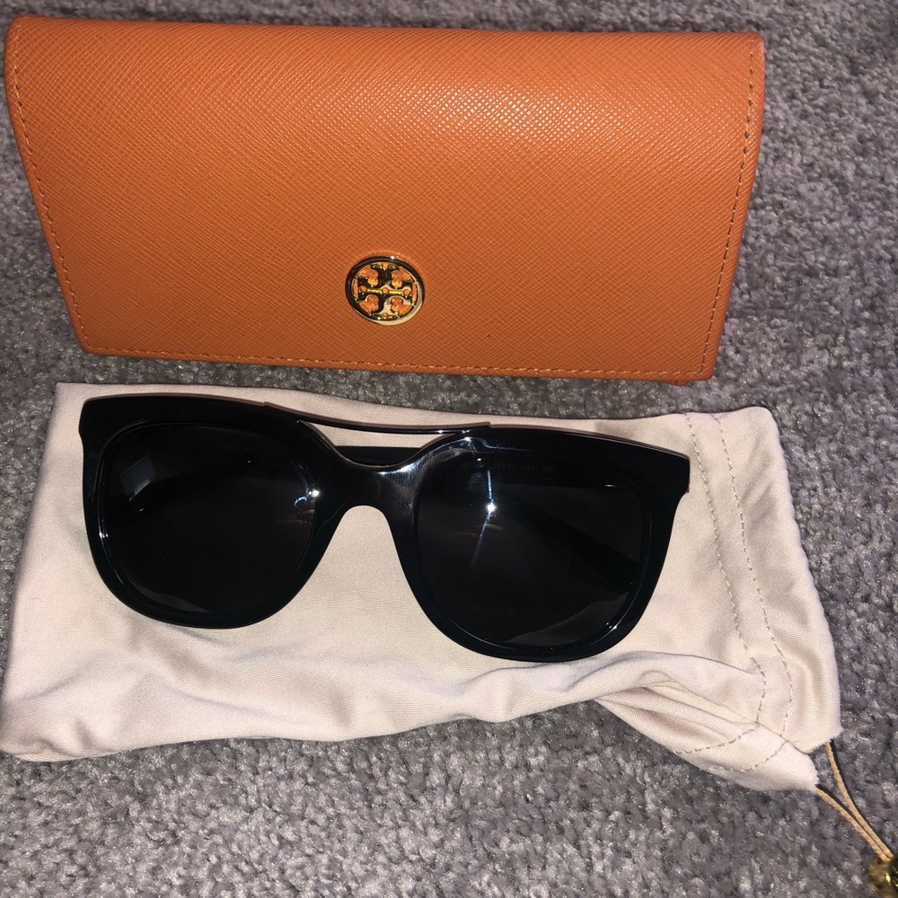 Tory Burch Sunglasses 🕶